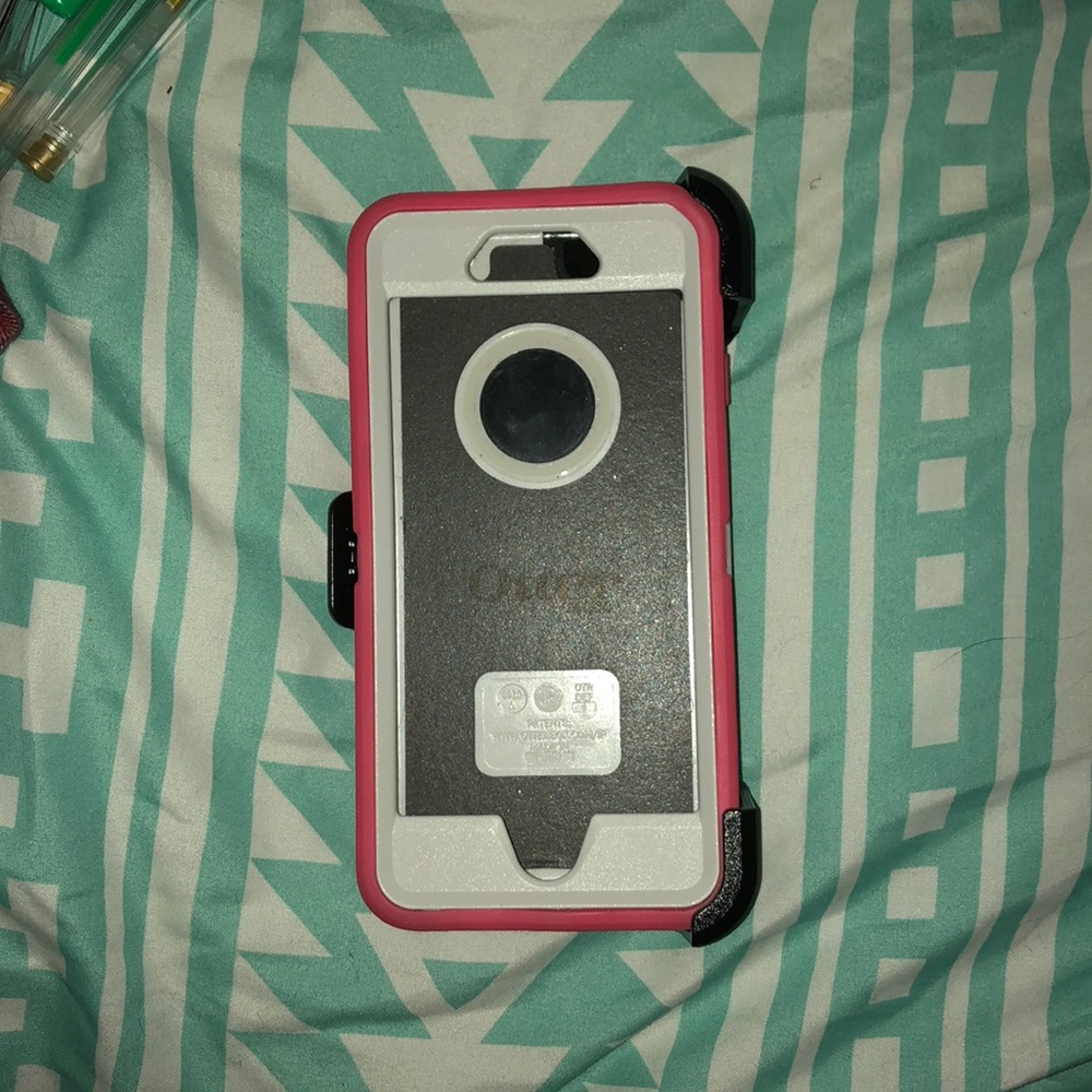 iPhone 6 pink otter box case// almost brand new